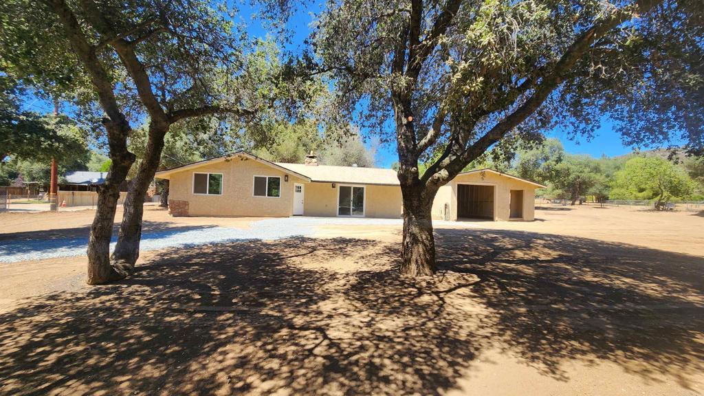 27544 Old Highway 80 Property Photo 1