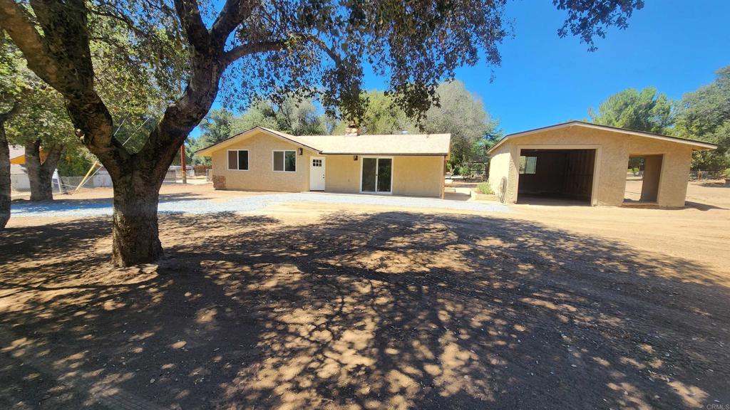 27544 Old Highway 80 Property Photo 3