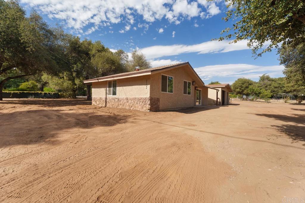 27544 Old Highway 80 Property Photo 12