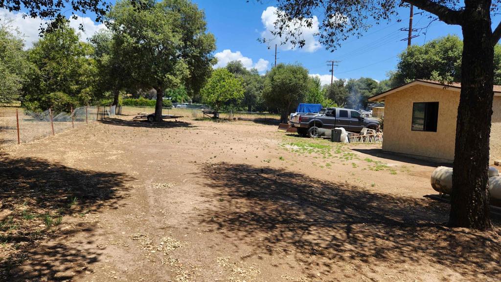 27544 Old Highway 80 Property Photo 15