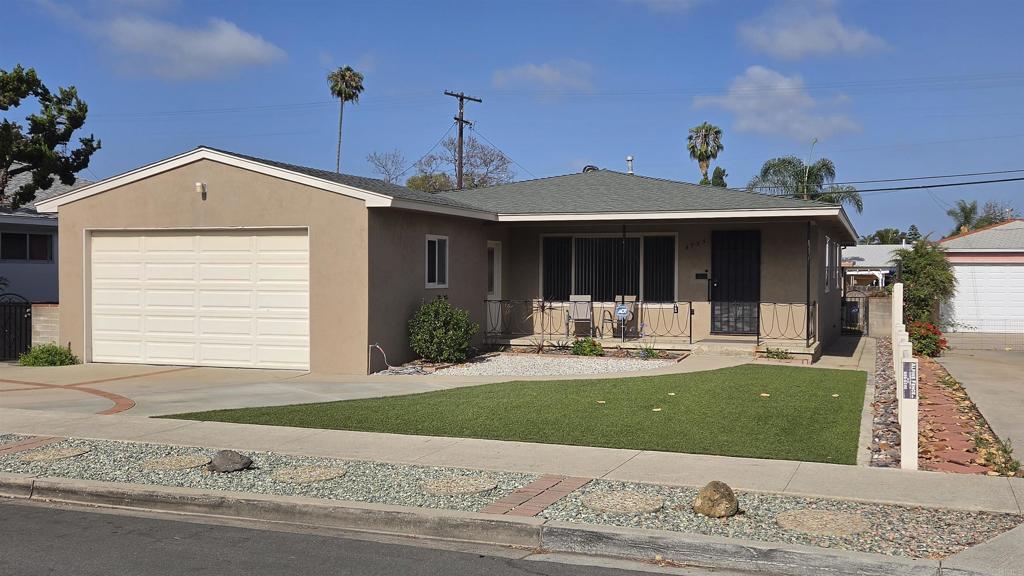 4725 Filipo Street Property Photo 1
