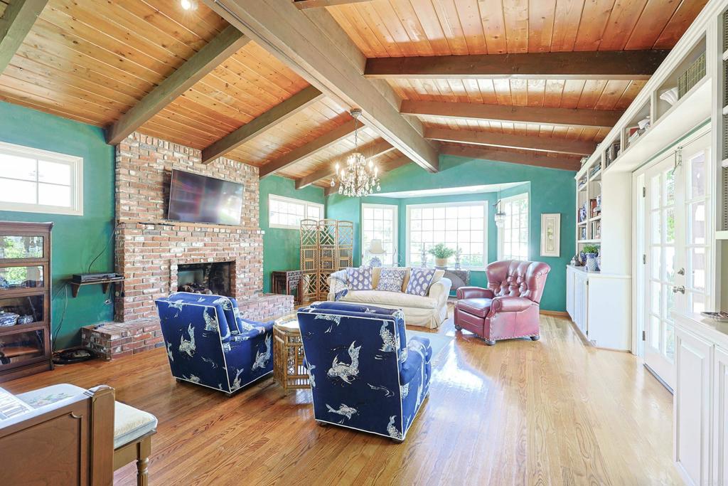 610 Country Club Property Photo 1
