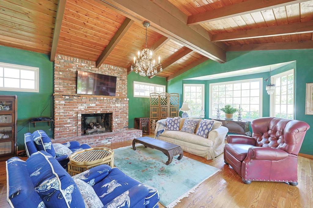 610 Country Club Property Photo 13