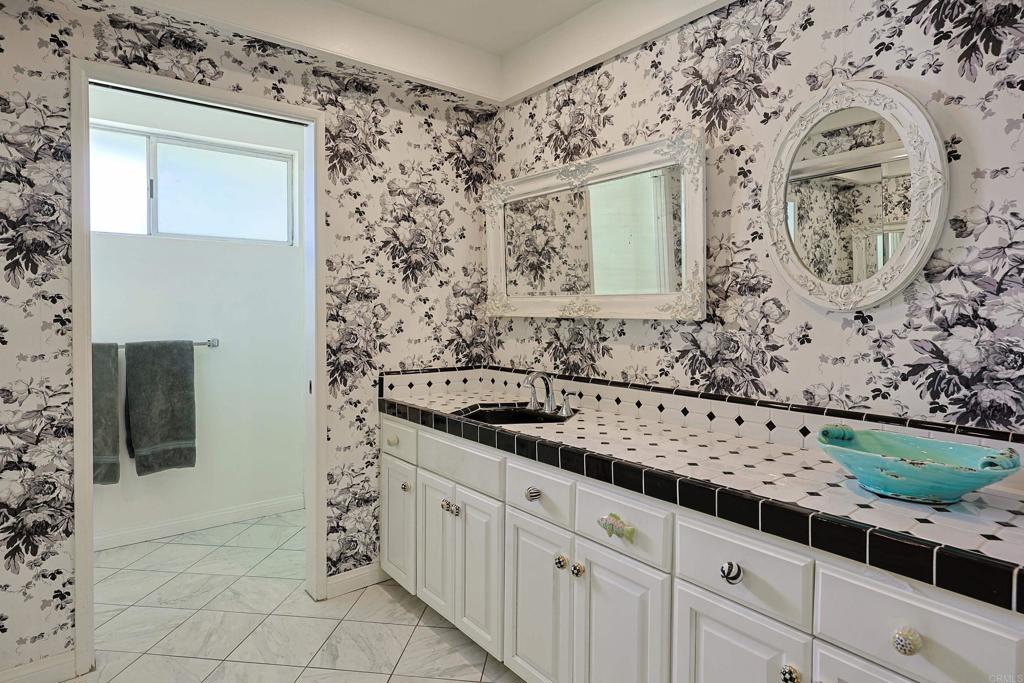 610 Country Club Property Photo 39