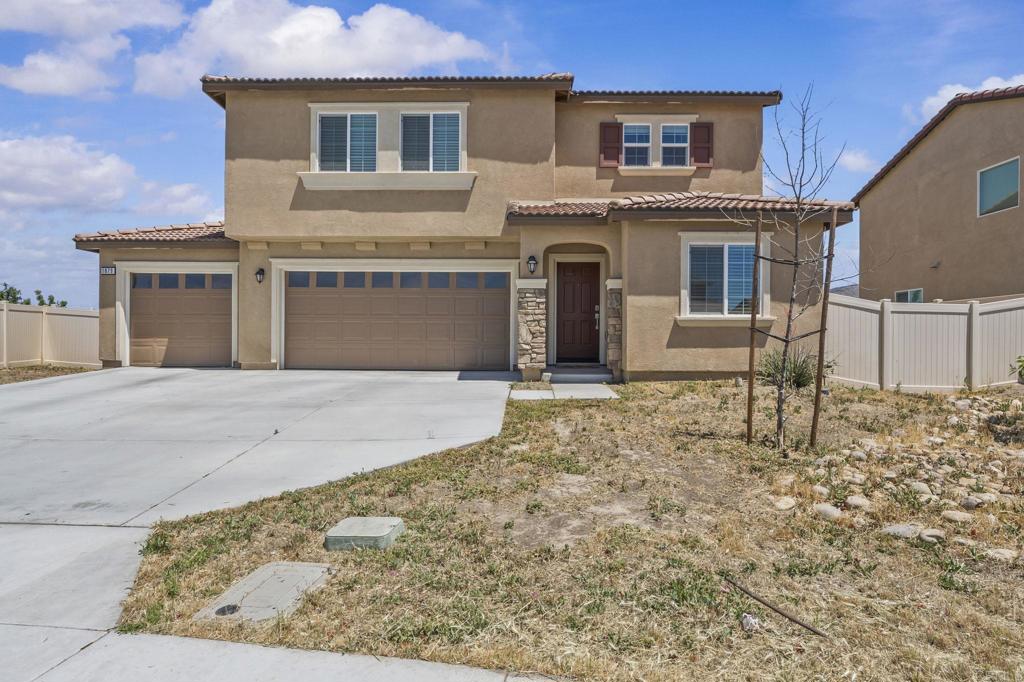 1879 Saddle Ranch Trail Property Photo 1