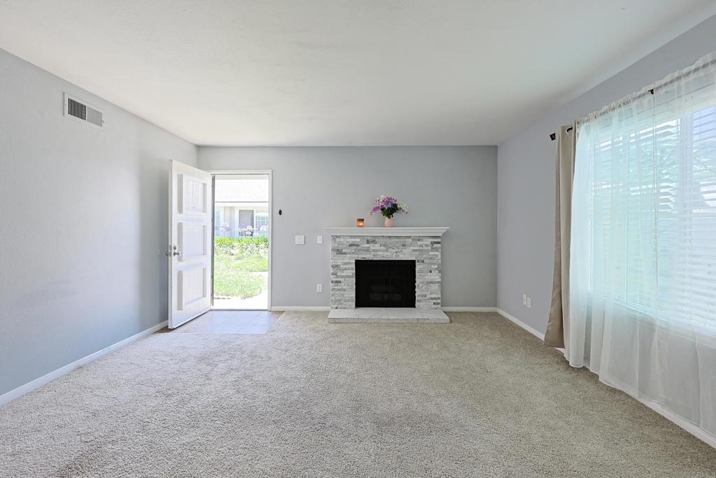 244 Riverview Way Property Photo 5