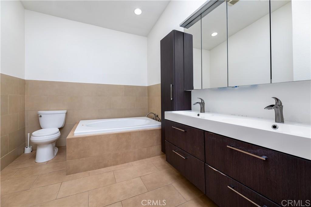 2712 S Montego Unit B Property Photo 13
