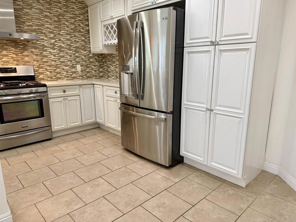 2712 S Montego Unit B Property Photo 18
