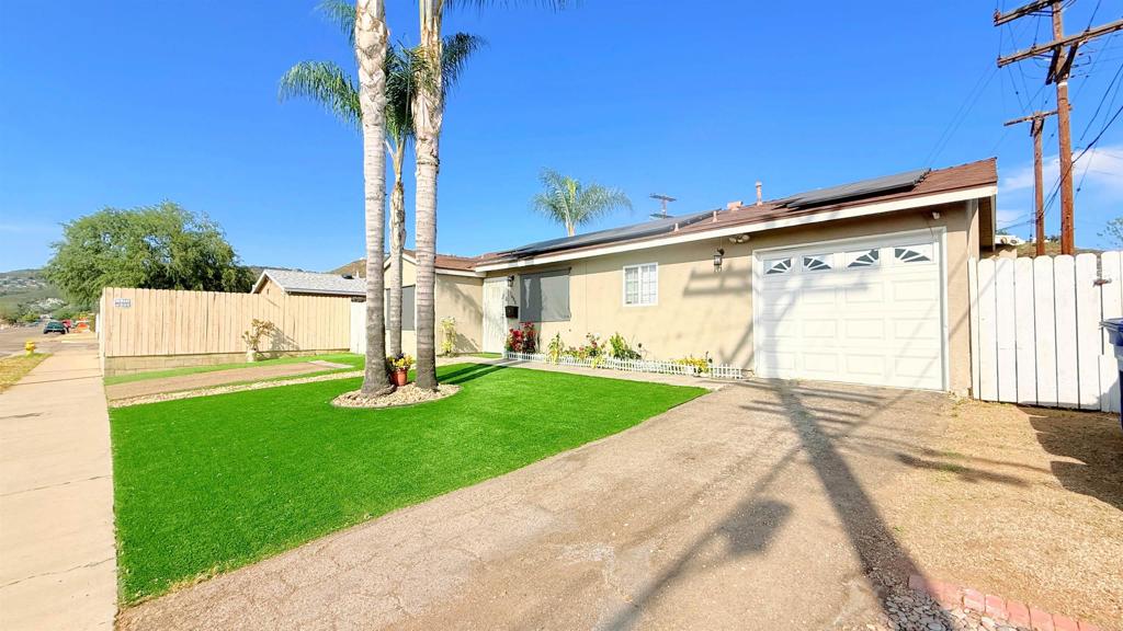 1605 N Mollison Avenue Property Photo 3