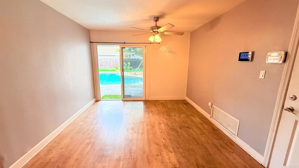 1605 N Mollison Avenue Property Photo 9