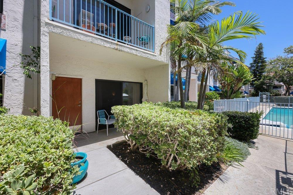 8310 Regents Road 1E Property Photo 1