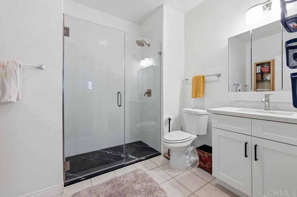 8310 Regents Road 1e Property Photo 4