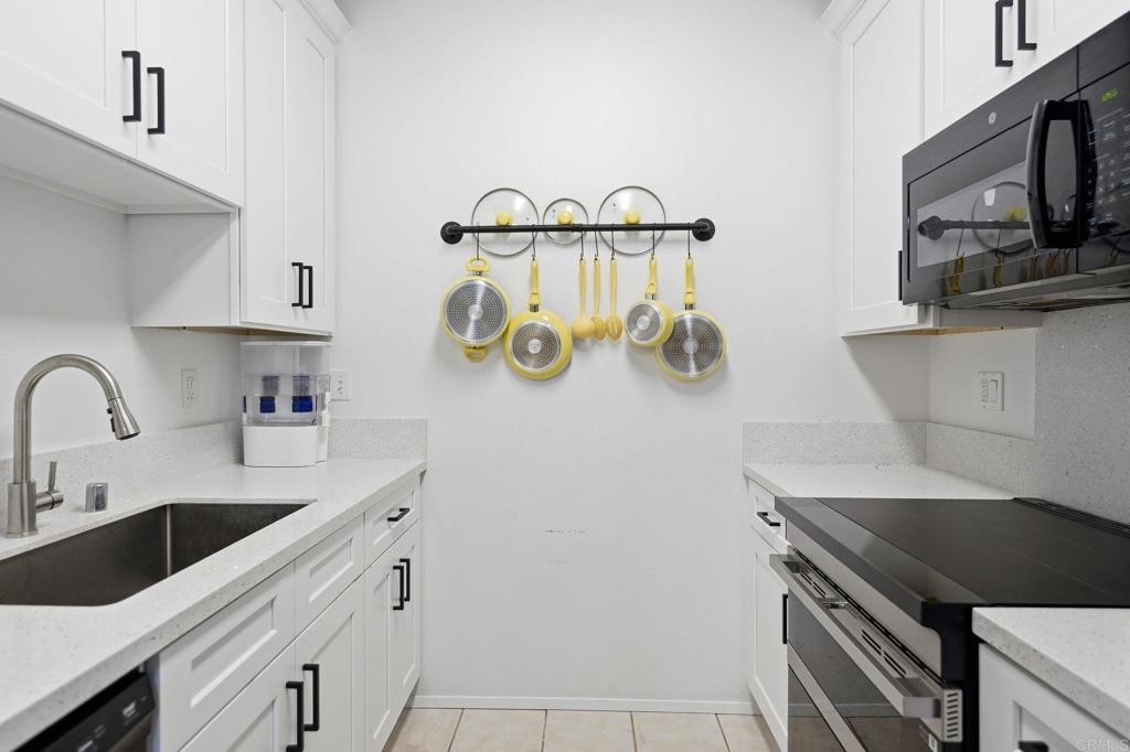8310 Regents Road 1e Property Photo 8