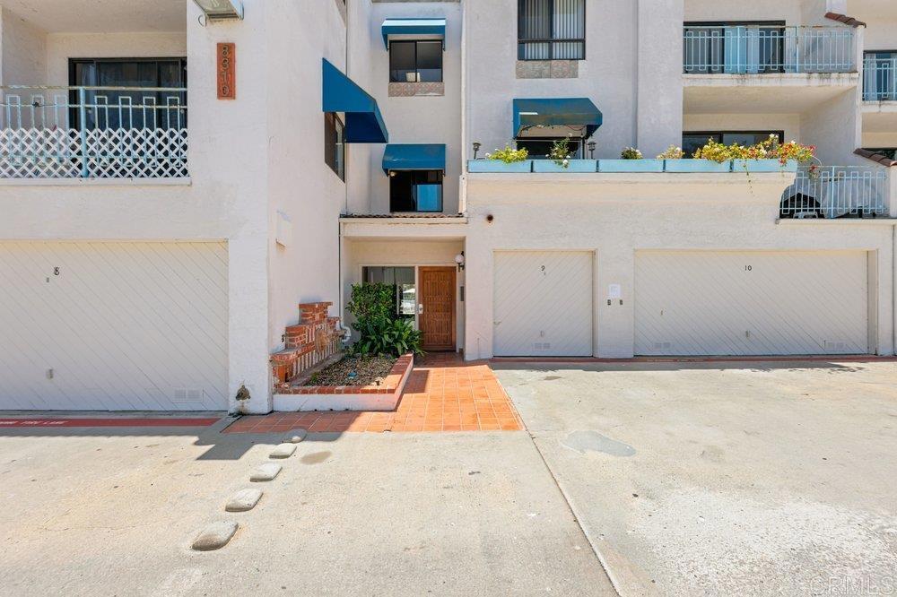 8310 Regents Road 1e Property Photo 23