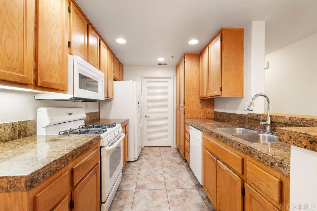 1338 Nicolette Avenue 1011 Property Photo 15