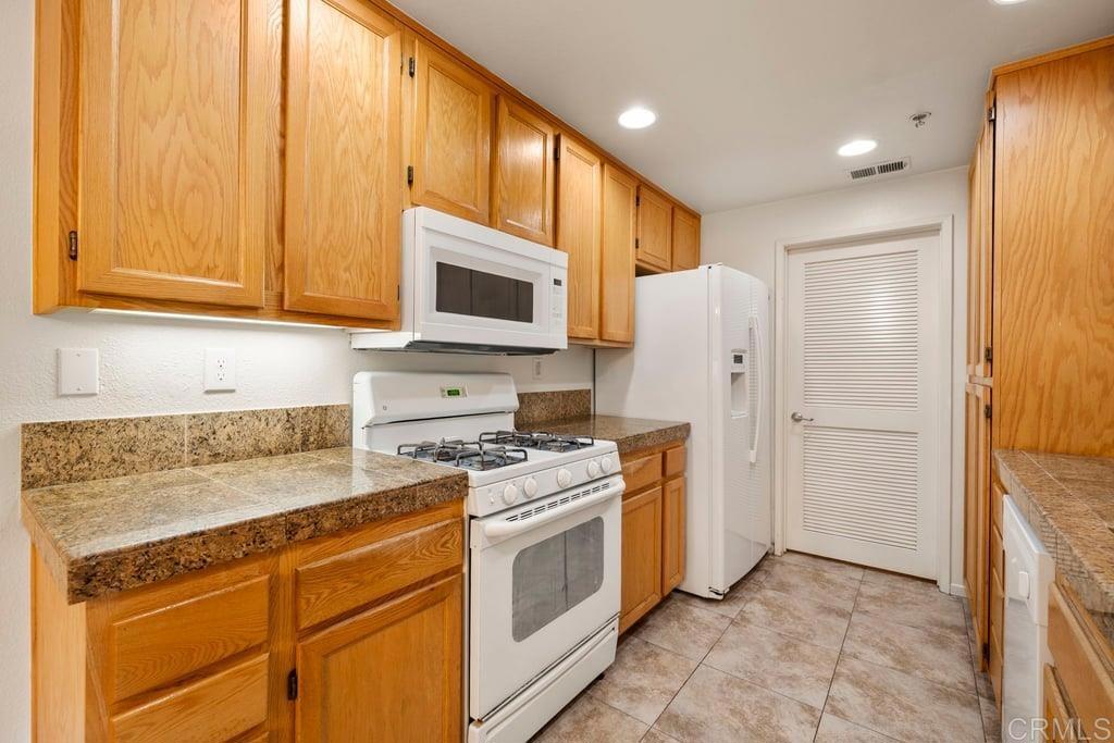 1338 Nicolette Avenue 1011 Property Photo 17