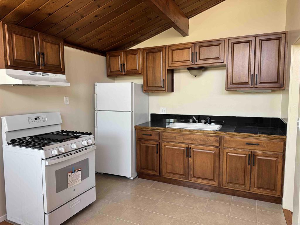 1002 04 Hanover Street Property Photo 12