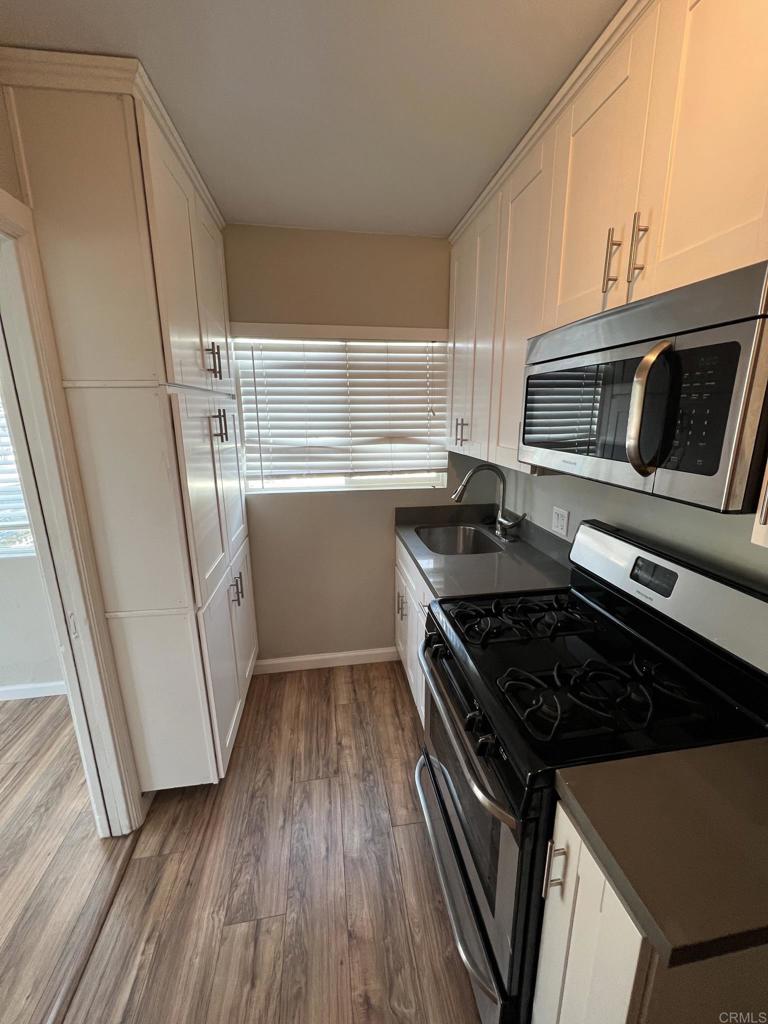 527 Dewey Street Property Photo 3