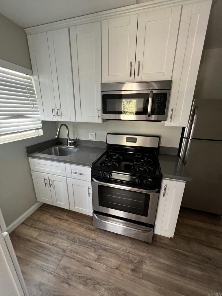 527 Dewey Street Property Photo 4