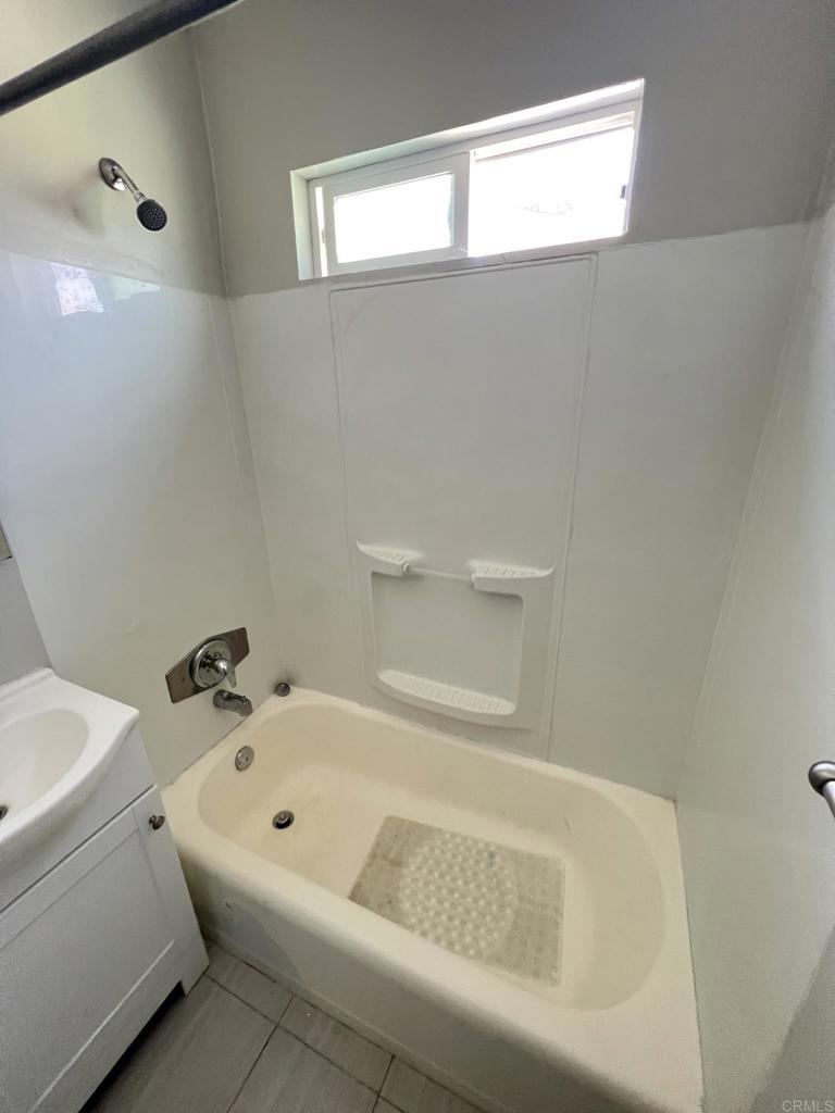 527 Dewey Street Property Photo 7