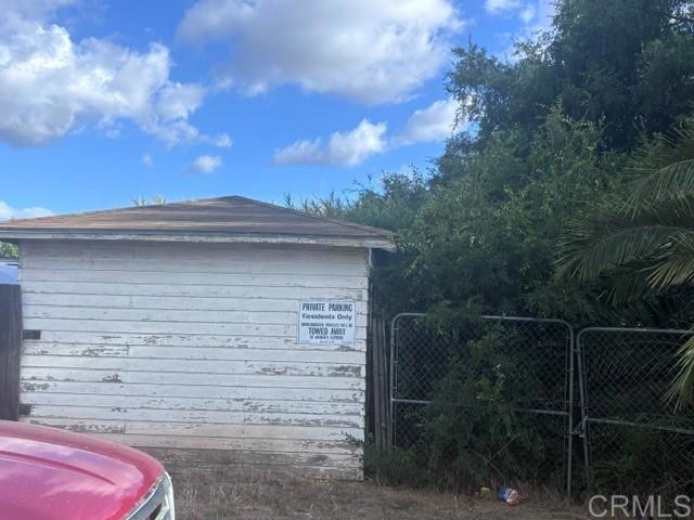 1225 Victor Property Photo 9