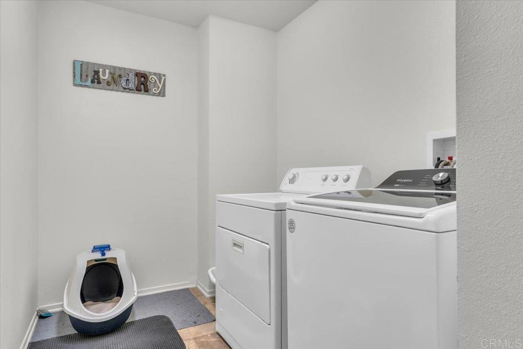 14361 Pioneer Way Property Photo 14