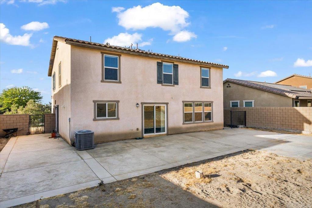 14361 Pioneer Way Property Photo 23