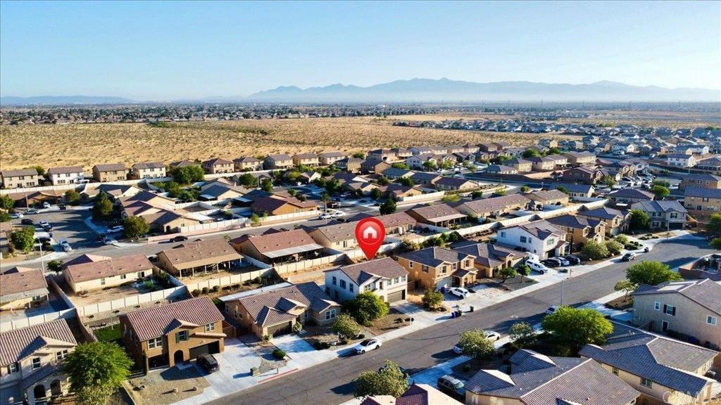 14361 Pioneer Way Property Photo 28