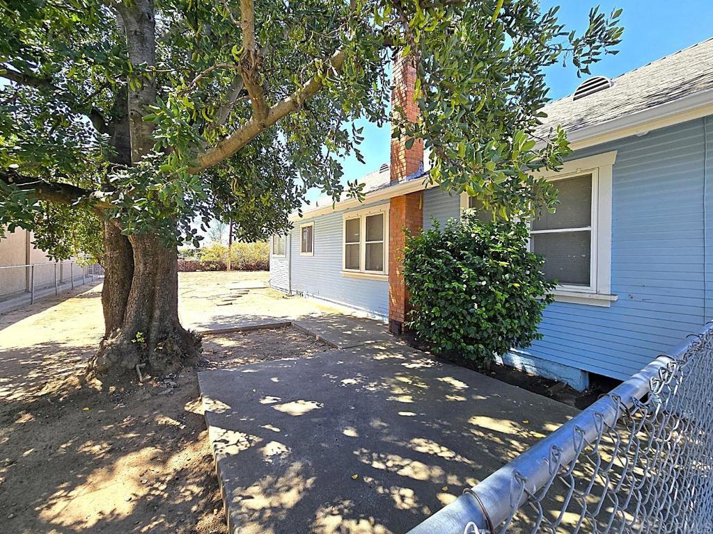 1144 D Street Property Photo 6