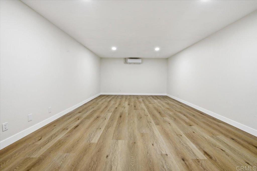 7331 North Ave Property Photo 15