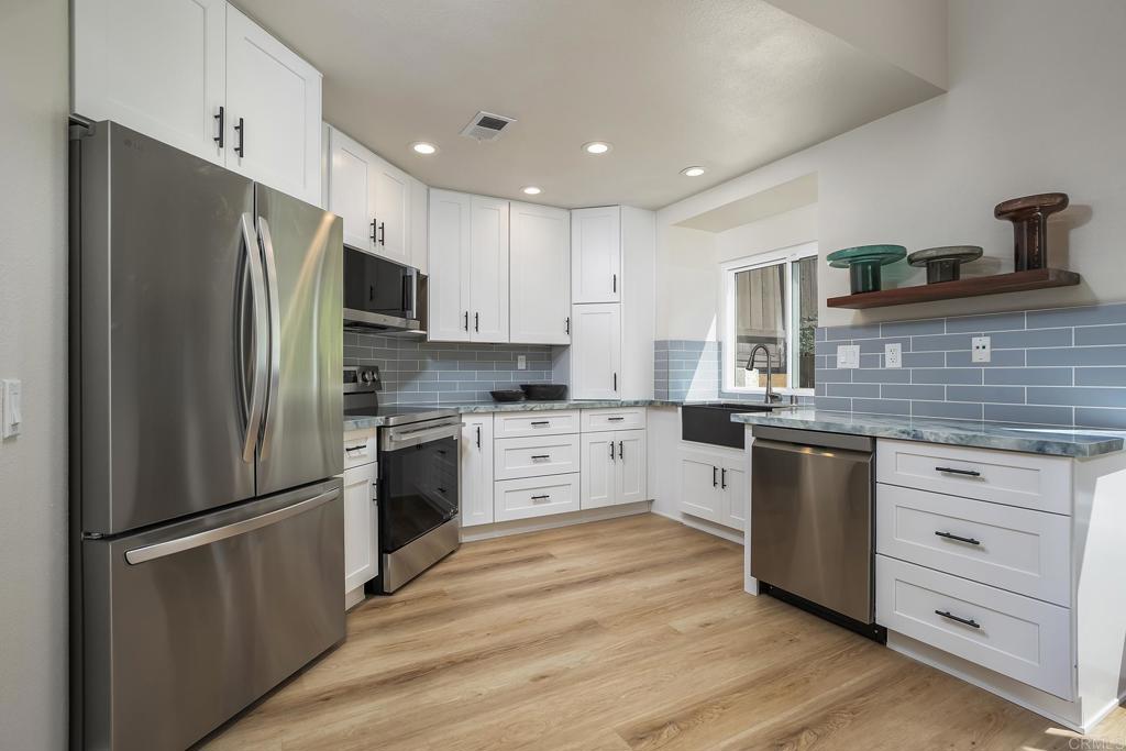 10717 Matinal Circle Property Photo 3