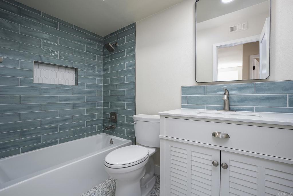 10717 Matinal Circle Property Photo 41
