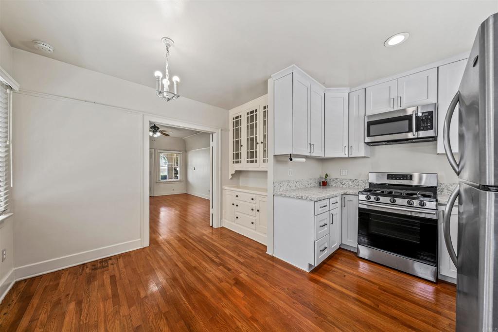 3727 Alabama Street Property Photo 6