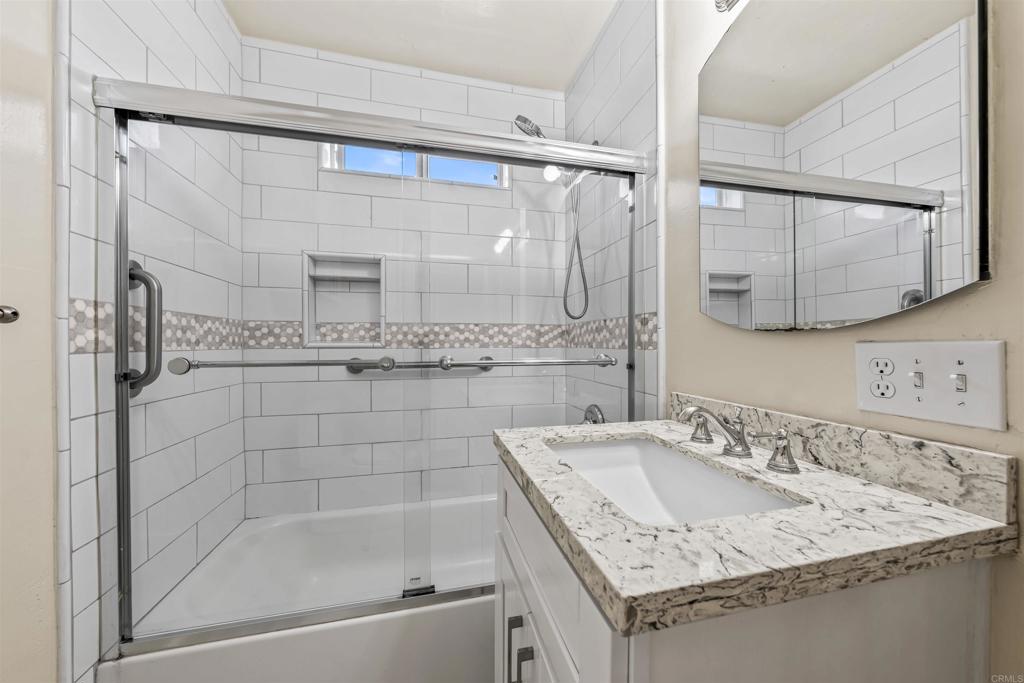 3727 Alabama Street Property Photo 11