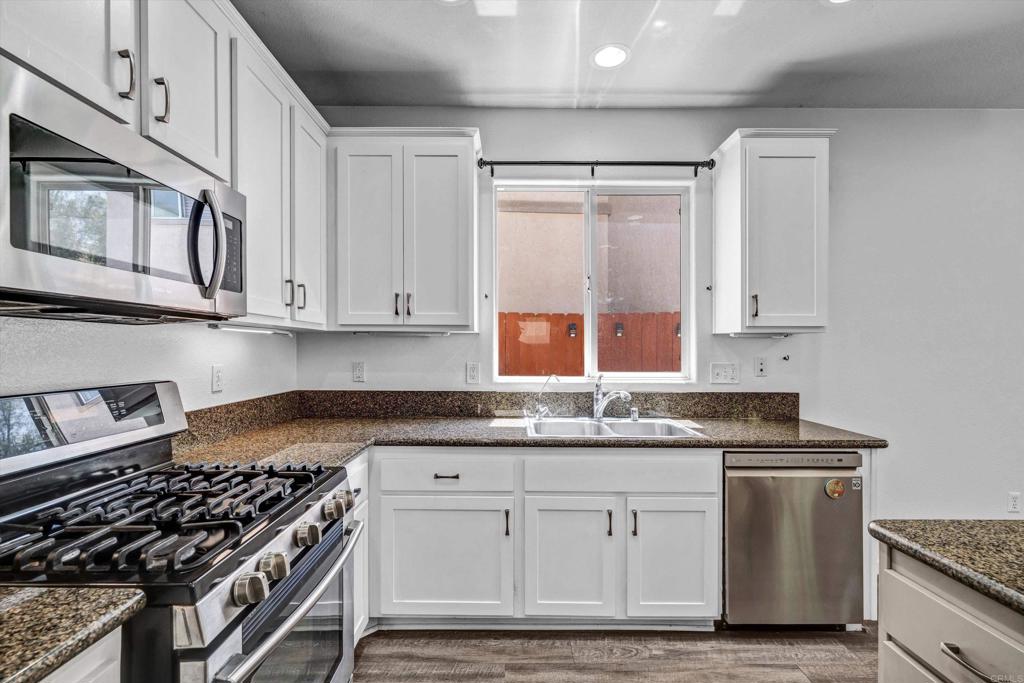 8772 Glen Vista Way Property Photo 14