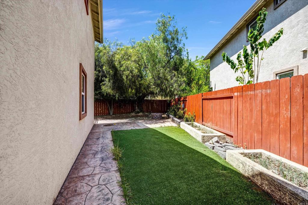 8772 Glen Vista Way Property Photo 37