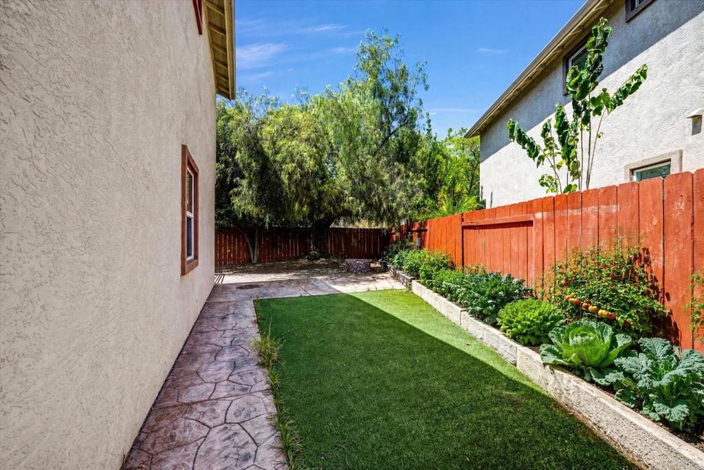8772 Glen Vista Way Property Photo 38
