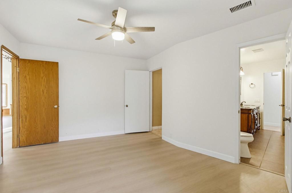 925 E Chase Avenue Property Photo 31