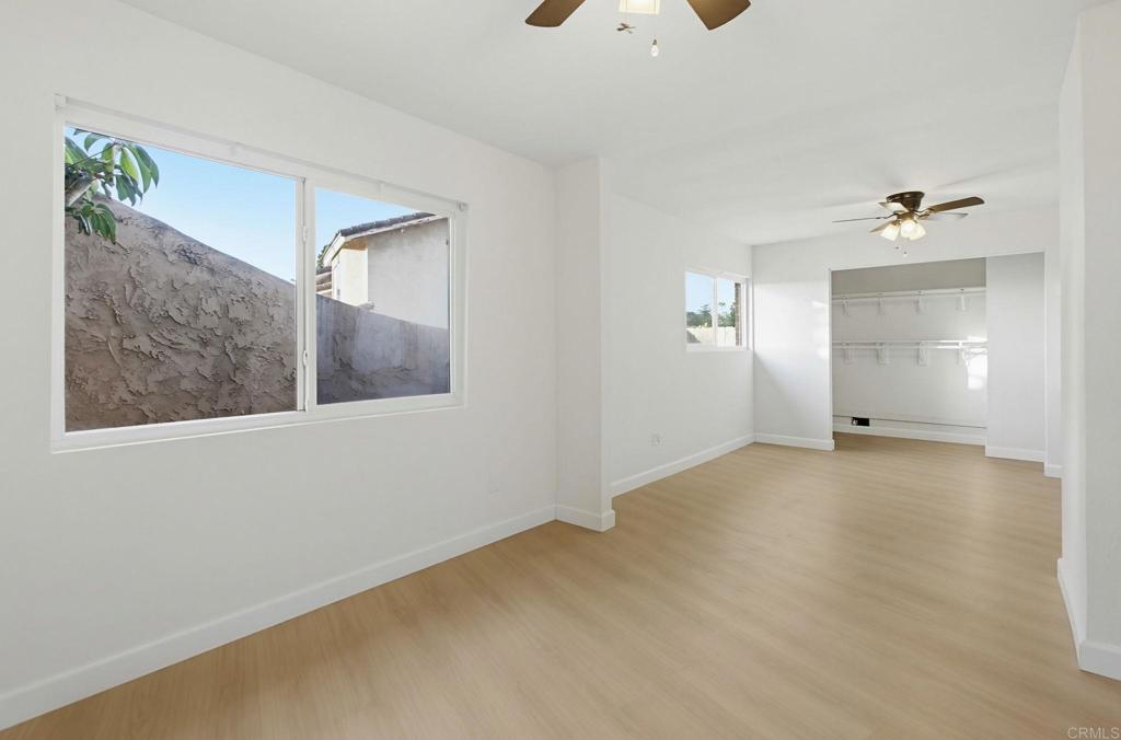 925 E Chase Avenue Property Photo 36