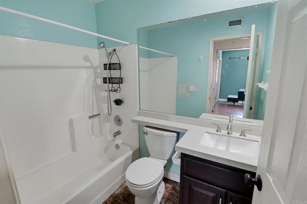2698 Valencia Property Photo 7