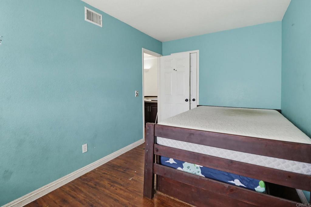 2698 Valencia Property Photo 8