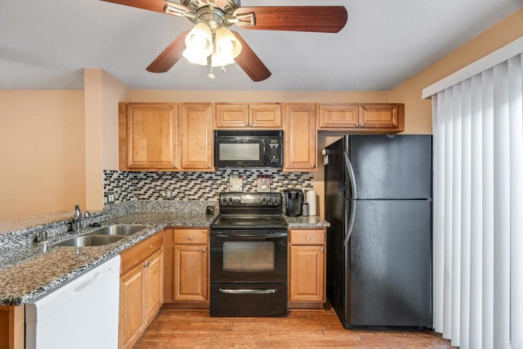 10132 Peaceful Court Property Photo 6
