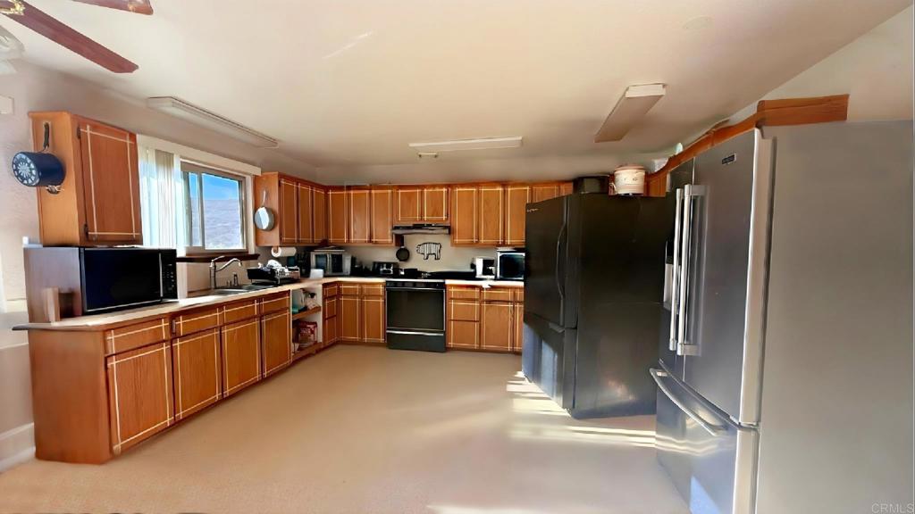 11041 Summit Avenue Property Photo 5