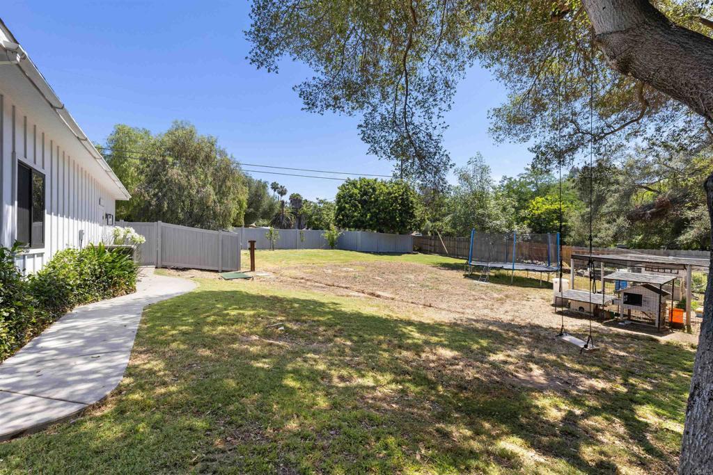 25812 Willow Lane Property Photo 32