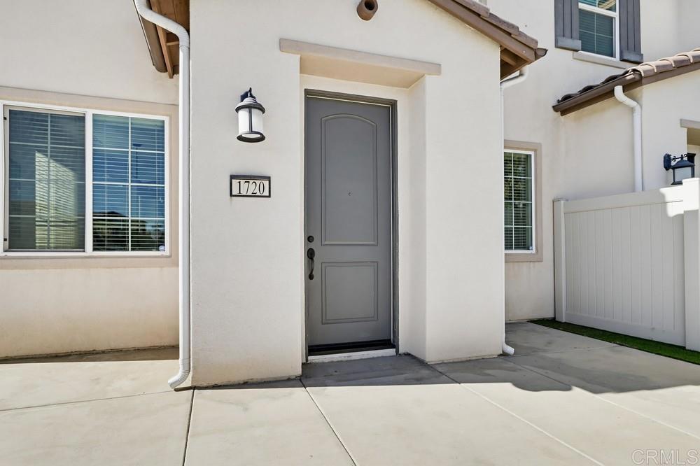 1720 Santa Ivy Ave Property Photo 2