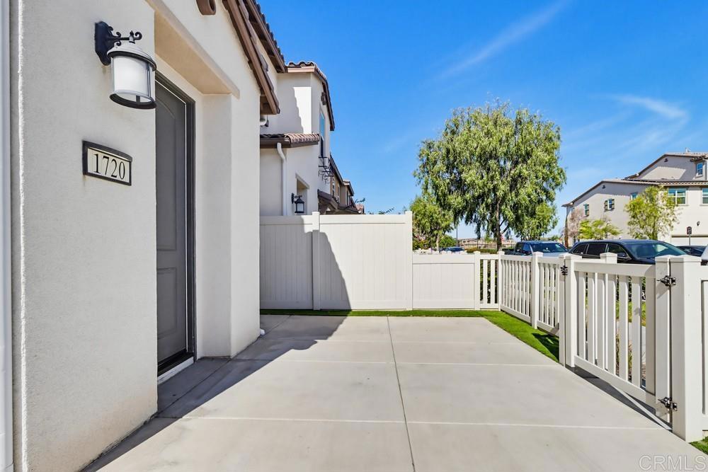 1720 Santa Ivy Ave Property Photo 3