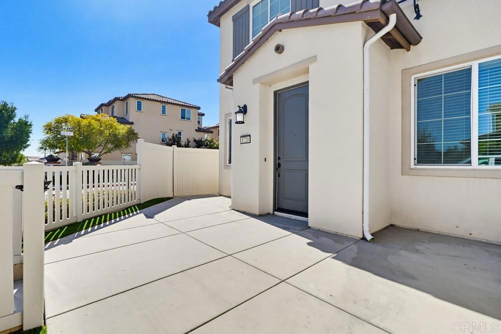 1720 Santa Ivy Ave Property Photo 4