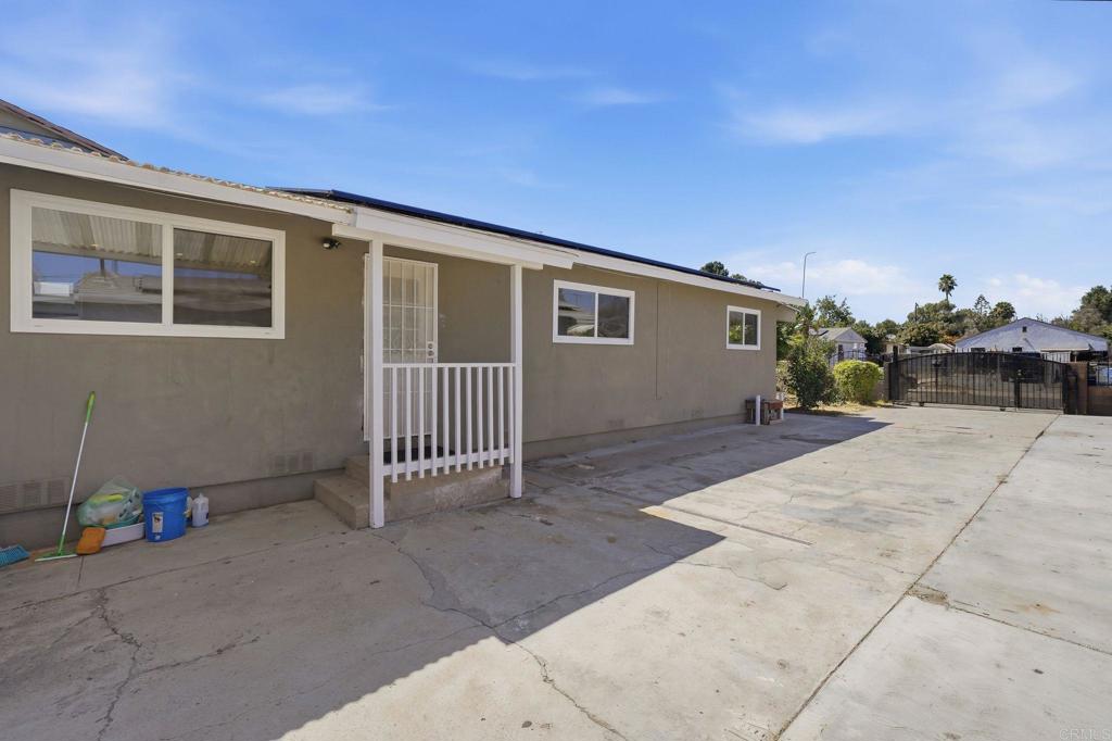 223 Zenith Street Property Photo 20