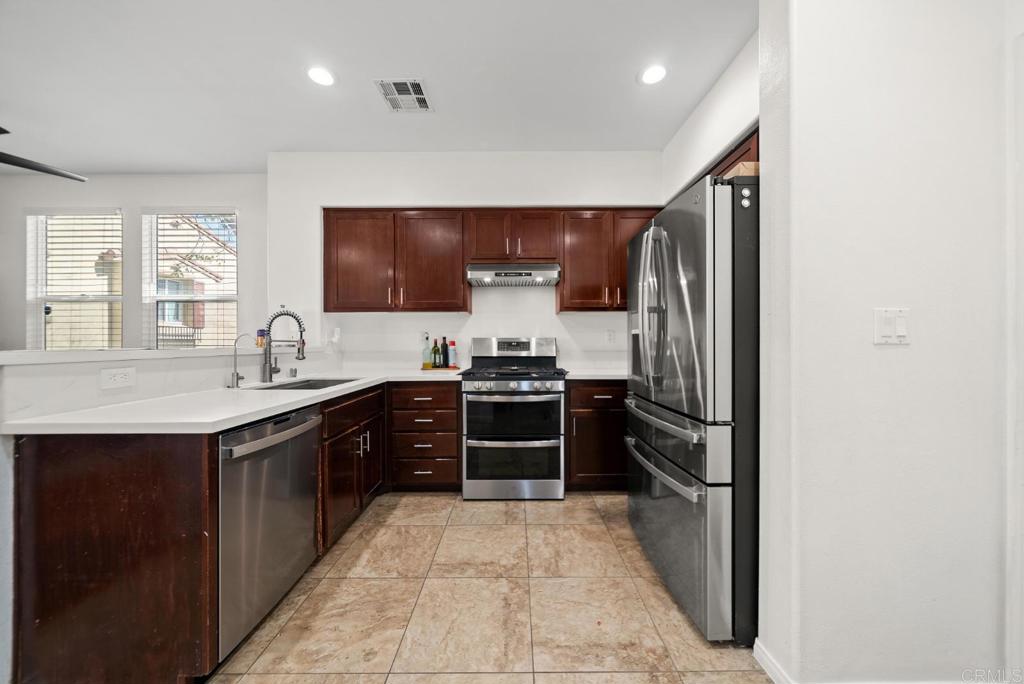 4300 Newton Avenue 8 Property Photo 1