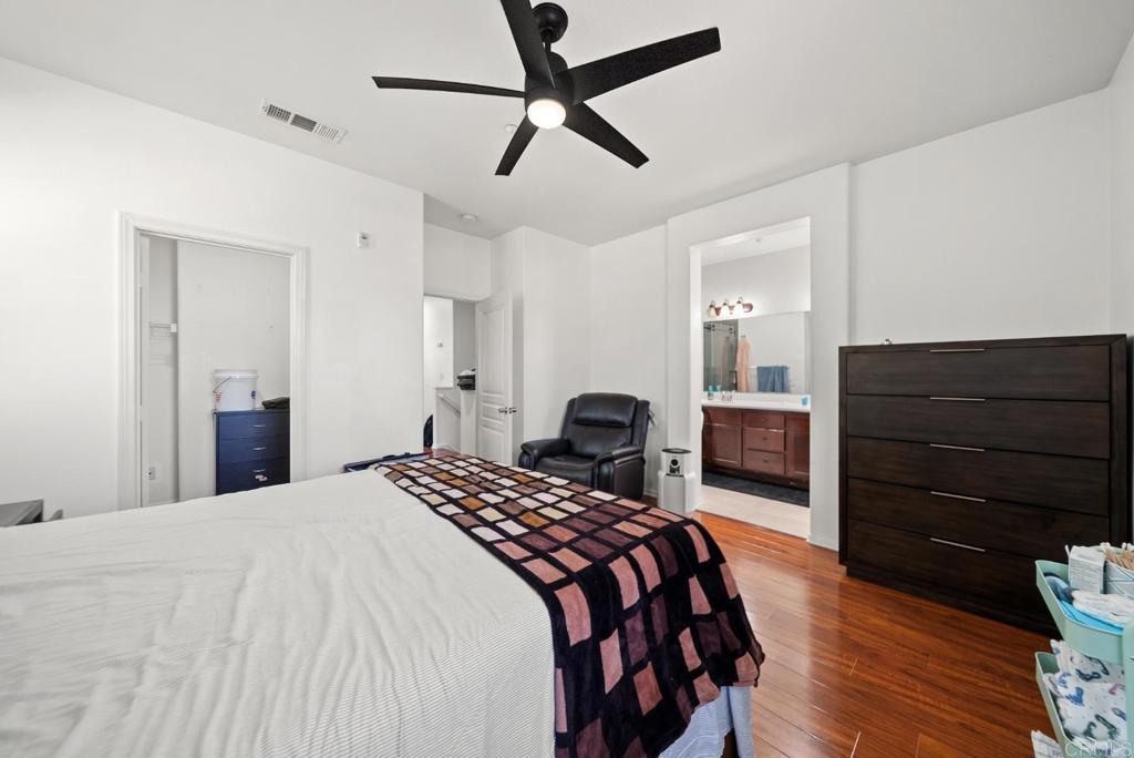 4300 Newton Avenue 8 Property Photo 27